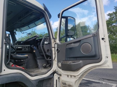 2011 Volvo FM11 - photo 15