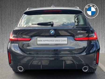 2025 BMW 3-Series - photo 15