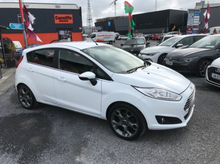 2017 Ford Fiesta - photo 4