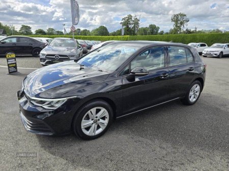 2023 Volkswagen Golf - photo 2