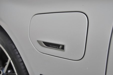 2023 BMW 5-Series - photo 32