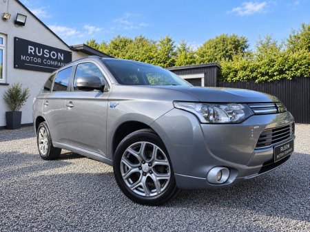 2015 Mitsubishi Outlander - photo 2