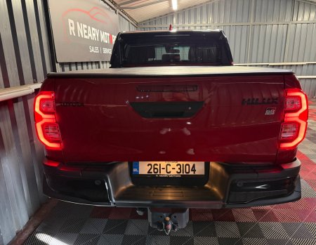 2026 Toyota Hilux - photo 2