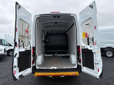2018 Ford Transit - photo 9