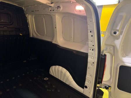 2023 Citroen Berlingo - photo 24