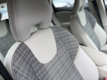 2018 Volvo V40 - photo 16