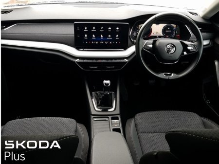 2023 Skoda Octavia - photo 2