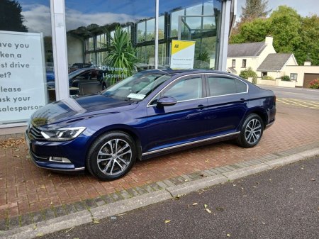 2019 Volkswagen Passat - photo 2