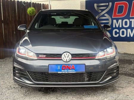 2019 Volkswagen Golf - photo 2