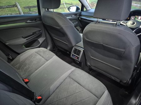 2021 Volkswagen Golf - photo 15