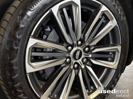 2025 Cadillac Lyriq - photo 6