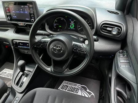 2022 Toyota Yaris - photo 17