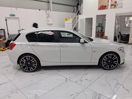2016 BMW 1-Series - photo 2