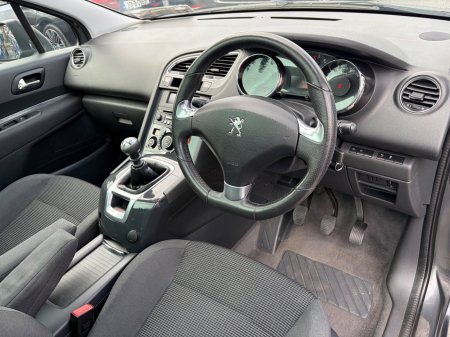 2016 Peugeot 5008 - photo 12