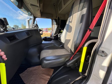 2021 Volvo FM380 - photo 20