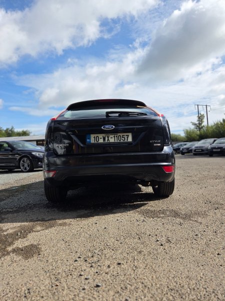 2010 Ford Focus - photo 5