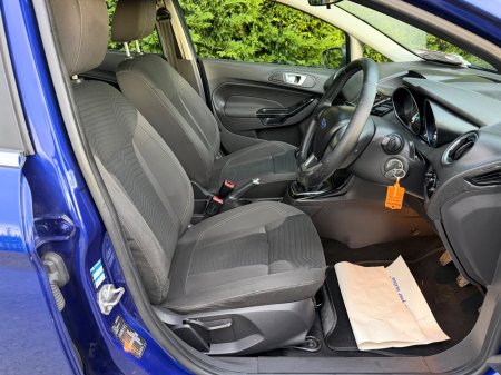 2015 Ford Fiesta - photo 19