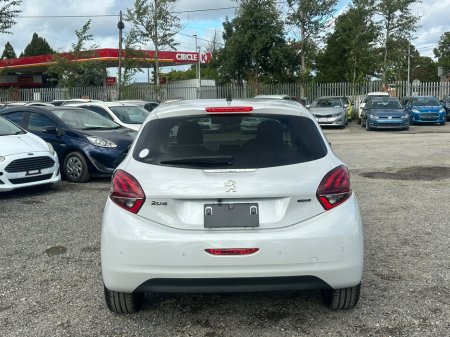 2017 Peugeot 208 - photo 5