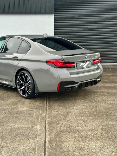 2021 BMW 5-Series - photo 15