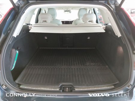 2025 Volvo XC60 - photo 8