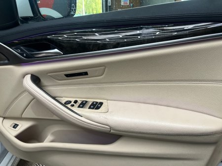 2017 BMW 5-Series - photo 18