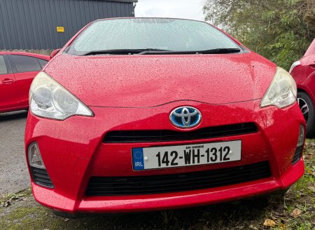 2014 Toyota Aqua - photo 3