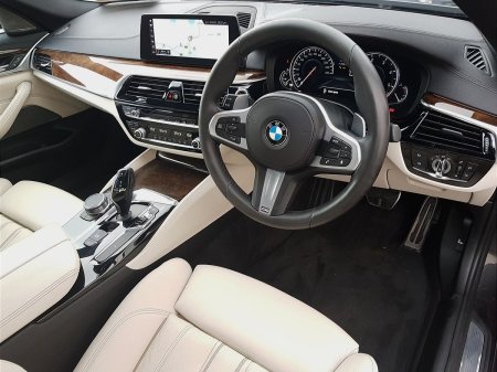 2018 BMW 5-Series - photo 6