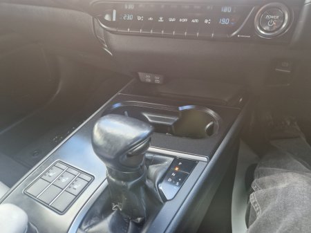 2023 Lexus UX - photo 18