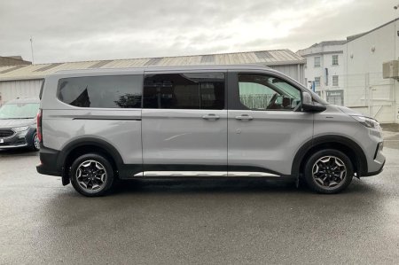 2025 Ford Tourneo Custom - photo 22