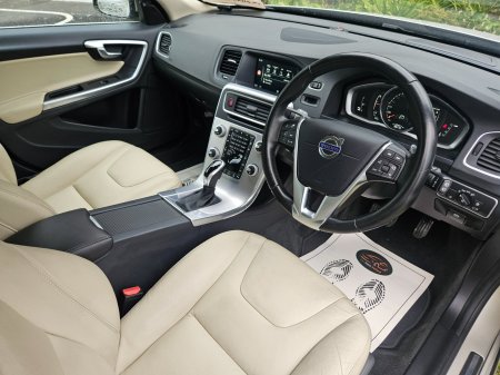 2017 Volvo V60 - photo 20