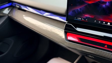 2026 BMW 5-Series - photo 12