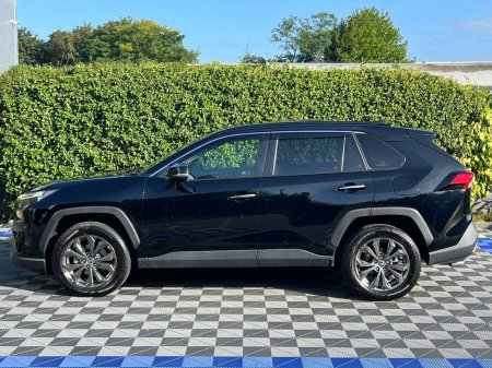 2023 Toyota RAV4 - photo 4