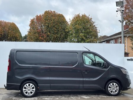2022 Renault Trafic - photo 12