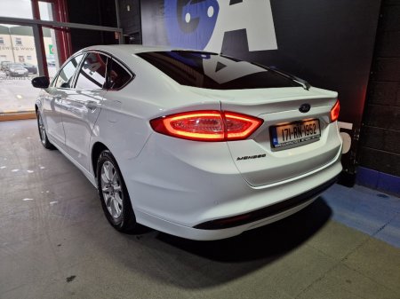 2017 Ford Mondeo - photo 7