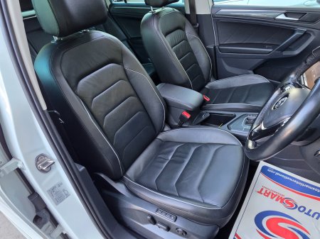 2020 Volkswagen Tiguan - photo 17