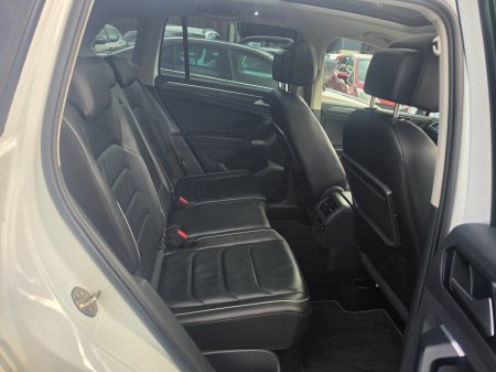 2020 Volkswagen Tiguan - photo 11