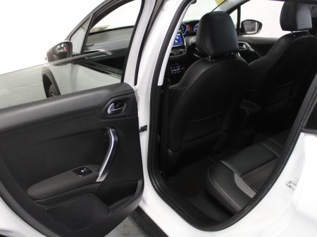 2019 Peugeot 2008 - photo 32