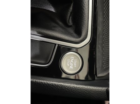 2022 Volkswagen Passat - photo 21