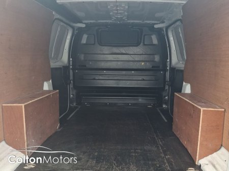 2020 Vauxhall Vivaro - photo 16
