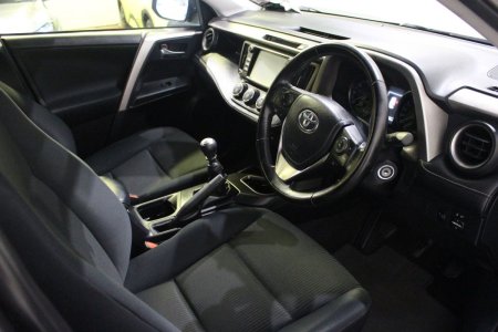 2017 Toyota RAV4 - photo 25