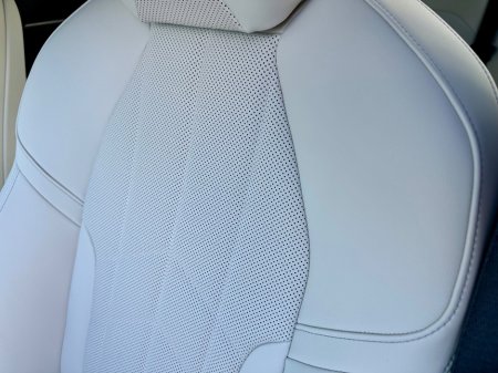 2026 BMW 5-Series - photo 19