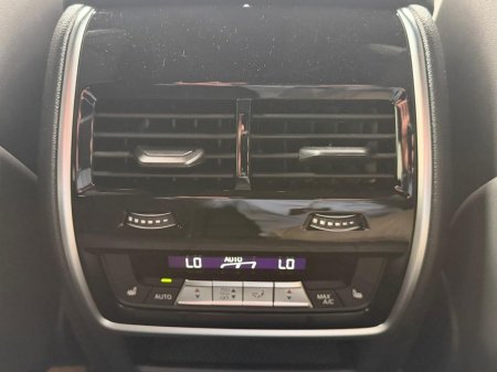 2026 BMW XM - photo 31
