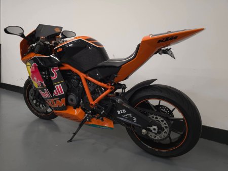 2010 KTM RC 8 - photo 11