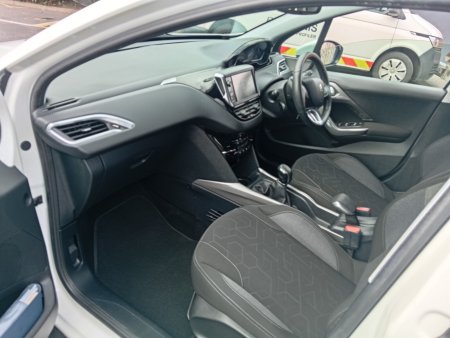 2017 Peugeot 2008 - photo 7