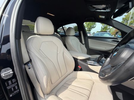 2020 BMW 5-Series - photo 12