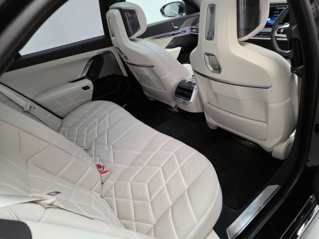 2023 BMW 7-Series - photo 20