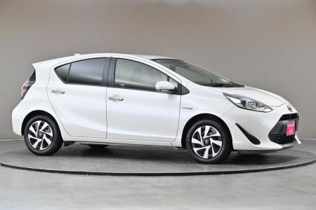 2020 Toyota Aqua - photo 12