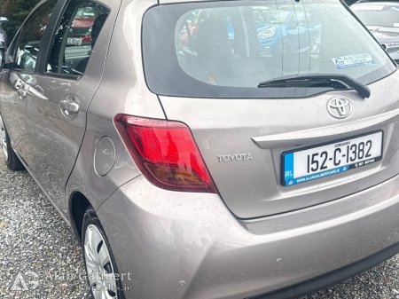 2015 Toyota Yaris - photo 18