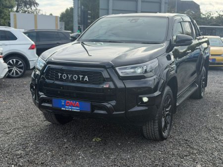 2023 Toyota Hilux - photo 3