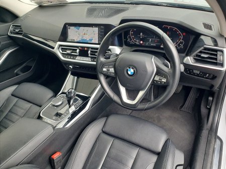 2021 BMW 3-Series - photo 6